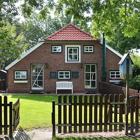 Haus Hoelle - *
